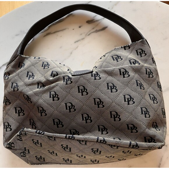 Dooney & Bourke Maxi Quilt Logo Lock Sack Shoulder Bag Black & Gray - Picture 5 of 11